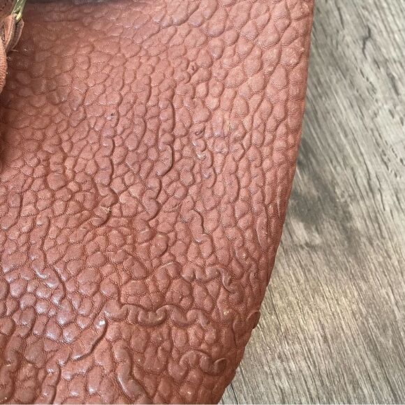 SVEN USA Style No. 536 Tan Pebbled Leather Double Zip Backpack - Picture 5 of 13